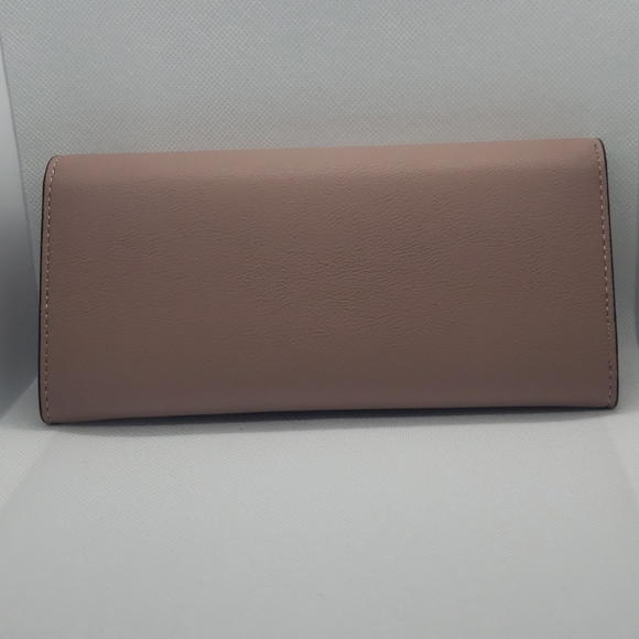 Mauve Wallet - Picture 2 of 5